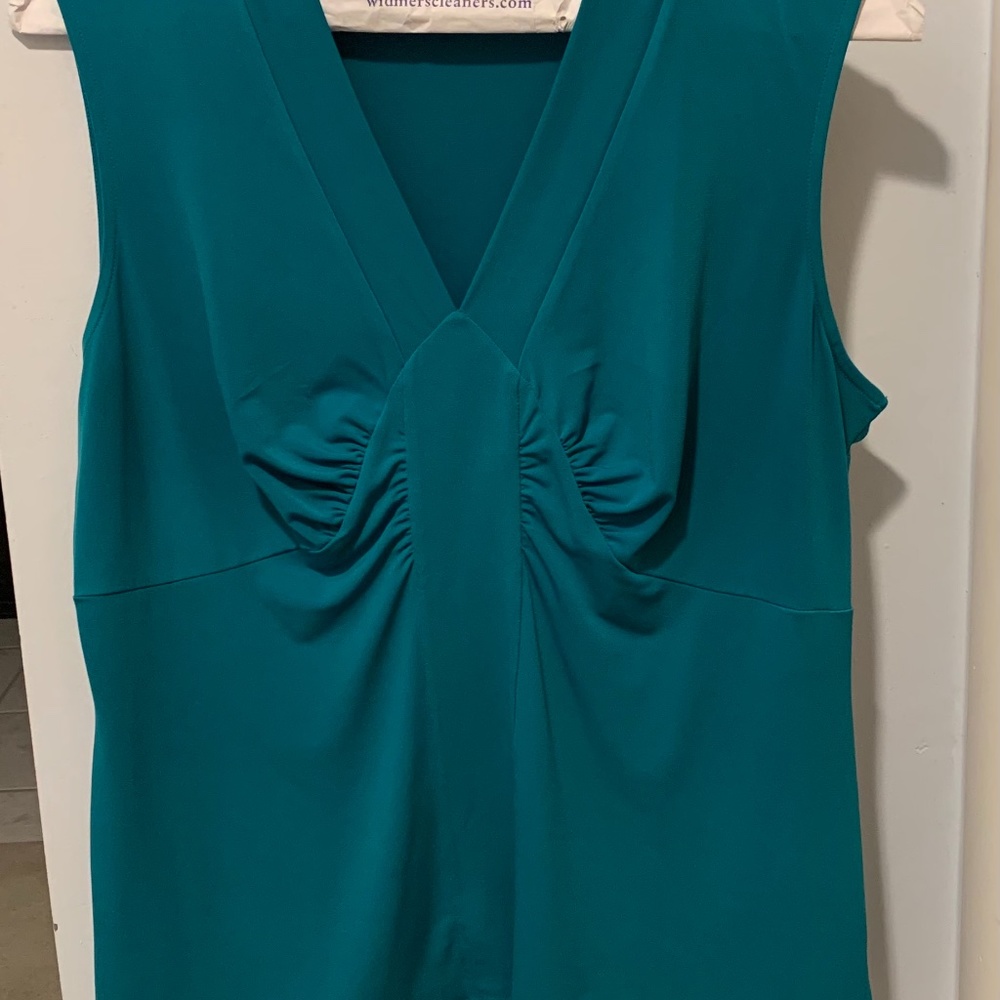 East 5th Green Deep V-Neck Sleeveless Top